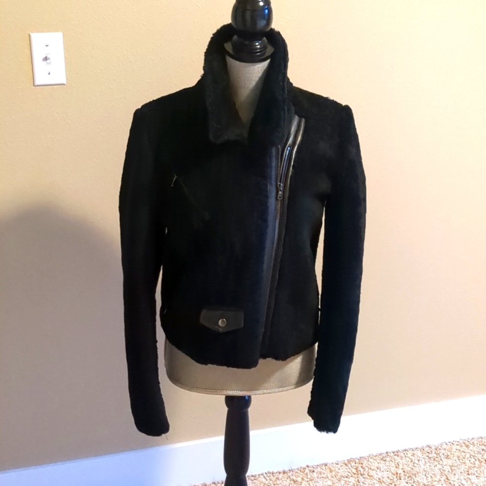 100% leather/Shearling moto jacket/coat
